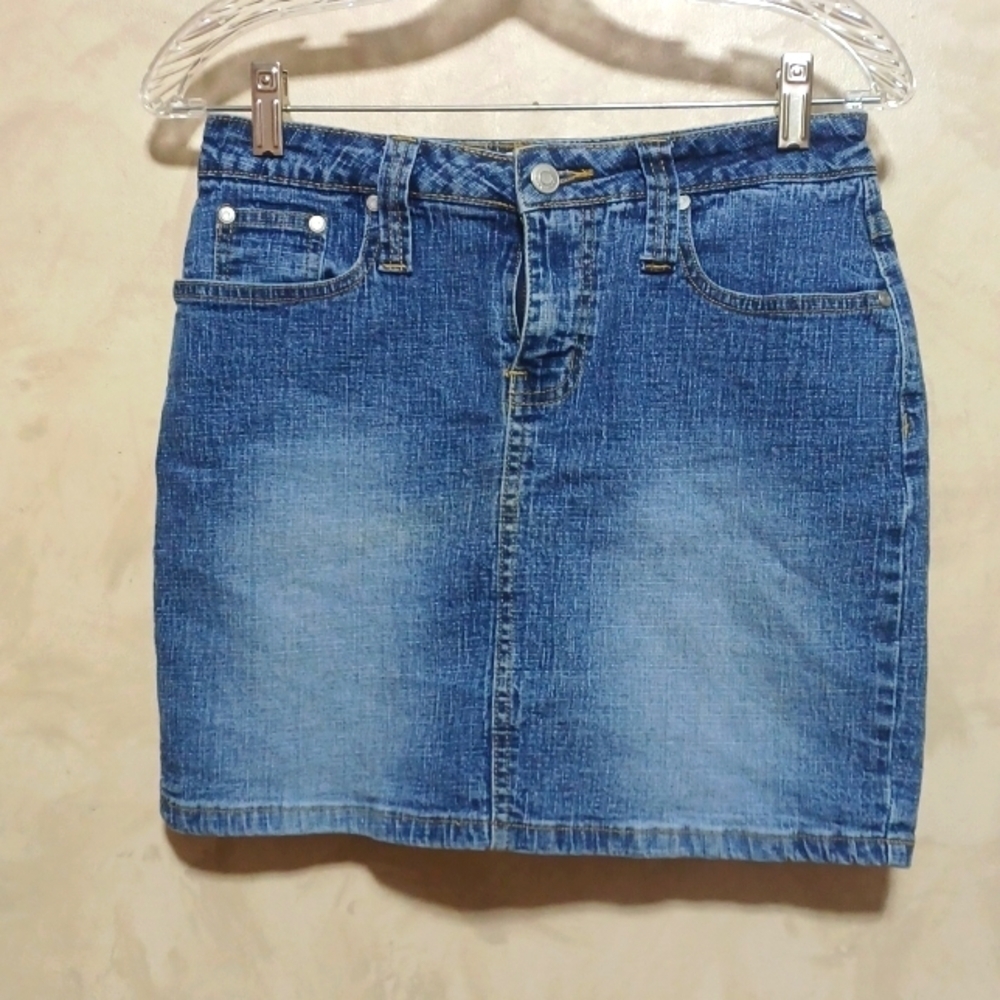NO BOUNDARIES STRETCH SKIRT SIZE 5 JR